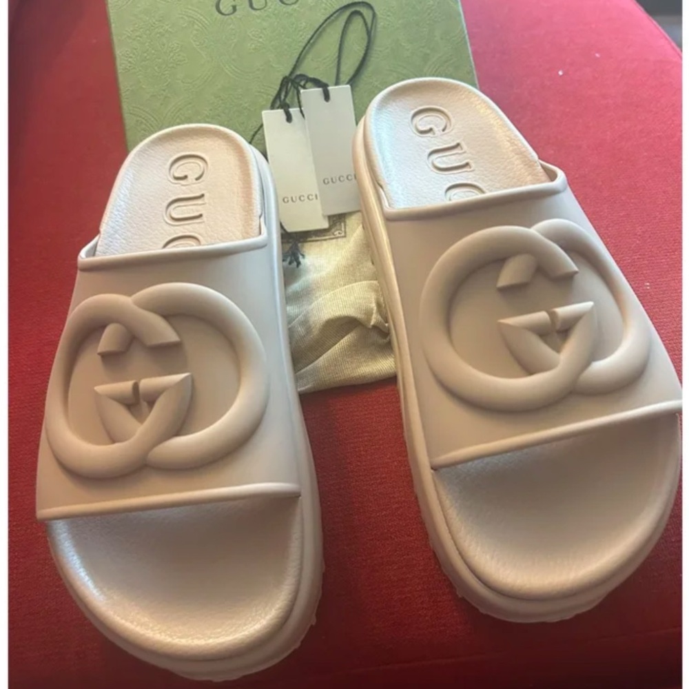 ***SOLD*** Gucci Slide Sandals